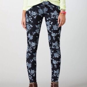 American Eagle Dark Wash Blue Floral Jegging Jeans